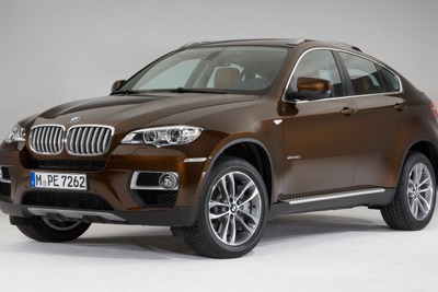 BMW X6を一部改良…ワイド感演出で精悍さアップ 画像