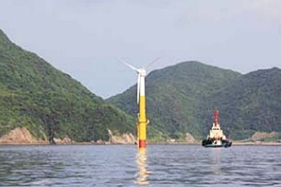 海上での浮体式風力発電設置、国内初成功  画像