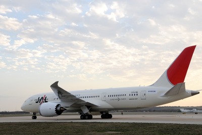 JAL、国際線機内でWi-Fiサービスを開始 画像