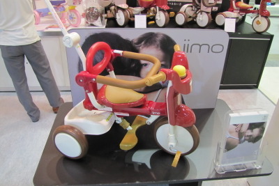 【ベビー&キッズEXPO】折りたたみ三輪車、若い母親に人気 画像