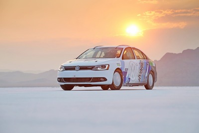 VW ジェッタ、ハイブリッド世界最高298km/h…米ボンネビル 画像