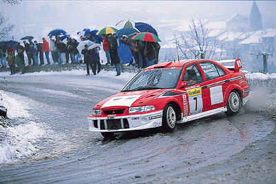 【三菱WRCヒストリー】2001年、「ランサーエボリューションWRC」登場 画像