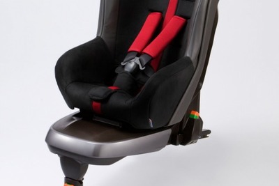【グッドデザイン12】タカタ、ISOFIXチャイルドシートが受賞…安全性を視覚的に表現 画像