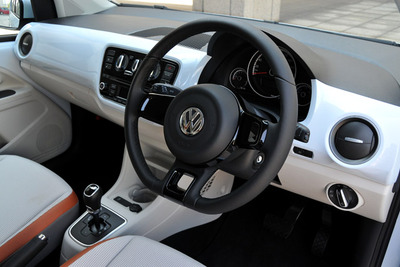 VW up！、発売3週間で3000台を受注 画像