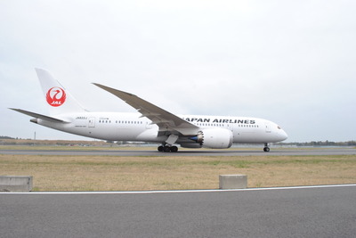 JAL2012年9月中間決算、国際・国内旅客順調で増収増益 画像