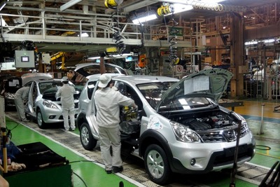 日産、通期業績見通しを下方修正…27万台の販売減を見込む 画像