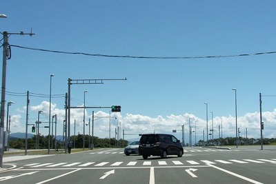 トヨタ、路車間通信装置などを設置したITS実験場を新設 画像