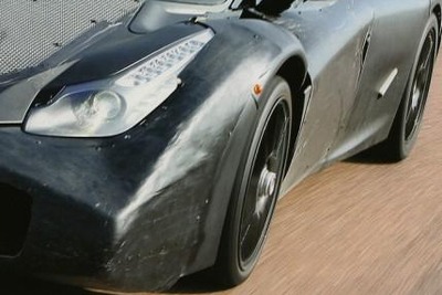 フェラーリ、エンツォ 後継ハイブリッドスーパーカーを予告 画像