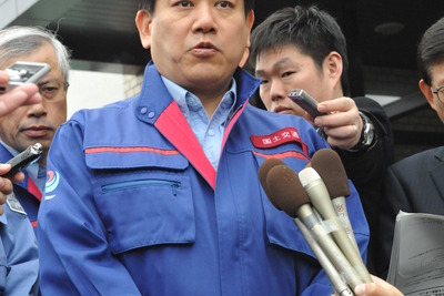 【笹子トンネル事故】羽田国交相「あってはならない事故、全国ですぐに点検」 画像