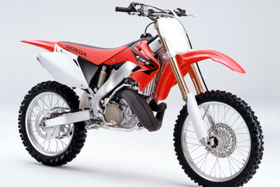 ホンダ CR250R、エンジンの一部変更 画像