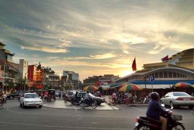 カンボジアの2012年税収、6.83億ドル 画像