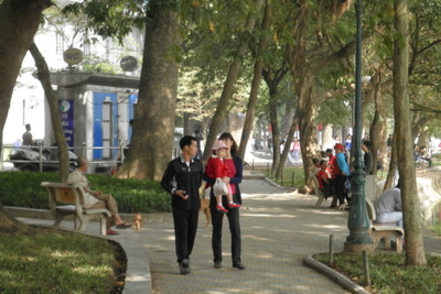 出生男女比の開きが拡大 ベトナム 画像