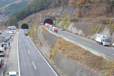 【笹子トンネル事故】来月下旬に全面復旧 画像