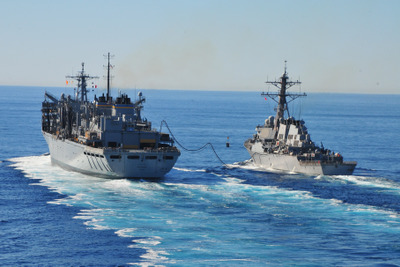 アメリカ海軍、西太平洋に4隻の誘導ミサイル駆逐艦を派遣 画像