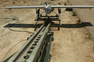偵察・電波中継無人飛行機、RQ-7B シャドー 画像