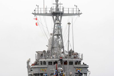 座礁の掃海艦「ガーディアン」、アメリカ海軍による救助活動続く 画像
