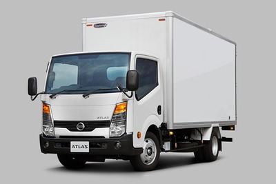 日産 アトラスF24特装車 にマルチビューモニター搭載モデル…小型トラックでは世界初 画像