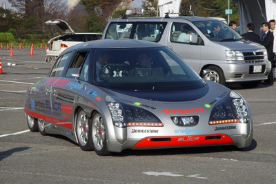 【慶応大学エリーカ】“最高速度挑戦車”の中身はほとんどレースカー 画像
