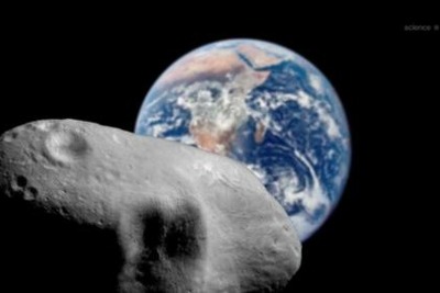 小惑星2012 DA-14、地球に接近 画像