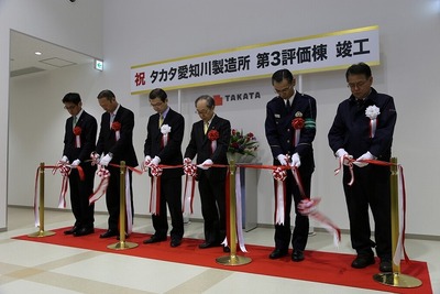 タカタ、最新の衝突シミュレーション試験機を導入 画像