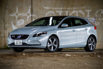 【ボルボ V40 発表】エクステリアは往年の名車をオマージュ 画像