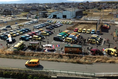 カングーフレンチキャラバン、愛知県一宮市で開催…90台以上のカングーが集合 画像