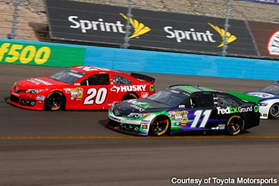 【NASCARスプリントカップ 第2戦】トヨタ勢、デニー・ハムリンが後方スタートから追い上げ3位 画像