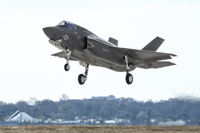 ロッキード・マーチン F-35、センターウィング・アッセンブリ装備機が初飛行 画像