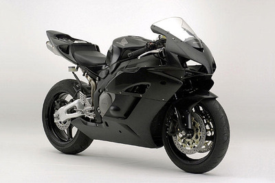 ホンダ、レース専用車発売…モトGPマシンの技術を採用 画像