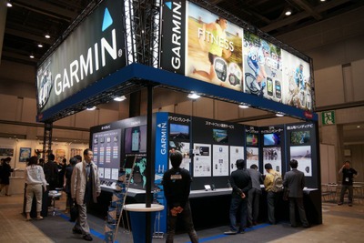 【ATTT13】GARMIN、PNDのスマホ連携や地図更新3年間無料を強調 画像