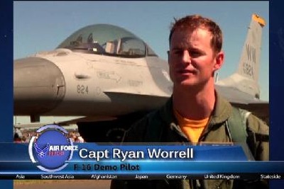 アメリカ空軍、アバロン航空ショーでF-16ファイティング・ファルコンを披露 画像