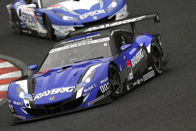 【SUPER GT 開幕戦】最後はホンダ勢対決となったGT500、伊沢&小暮組が優勝 画像
