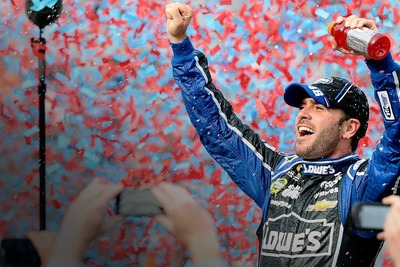 【NASCARスプリントカップ 第6戦】ジミー・ジョンソンがマーティンスビルで8度目の優勝 画像