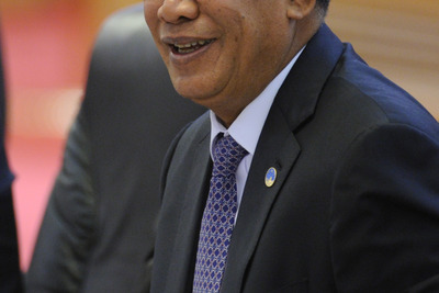 カンボジア、フン・セン首相が地方分権推進の考え 画像