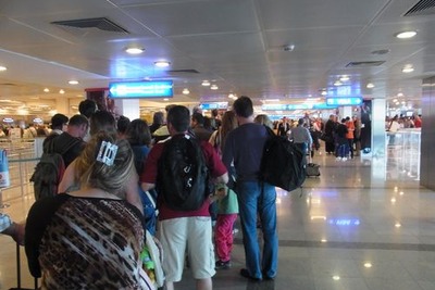 トルコの茶畑を訪ねて (2) イスタンブール 空港は混雑、混乱 画像