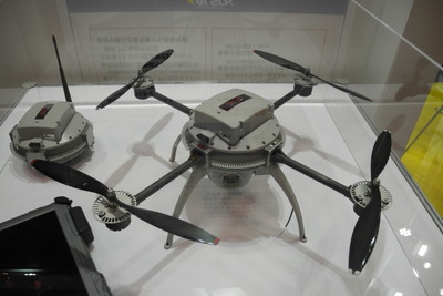 【自治体総合フェア13】ALSOK、無人ヘリを使った“飛行体サービス”開始へ 画像