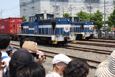 神奈川臨海鉄道、創立50周年を記念して横浜本牧駅を一般公開 画像