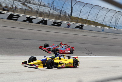 【INDYCAR 第8戦】オーバルコースでのレース、マシンとドライバーへの負担はどれほどか 画像