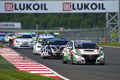 【WTCC 第6戦】ホンダ、レース1でミケリス選手が3位フィニッシュ 画像