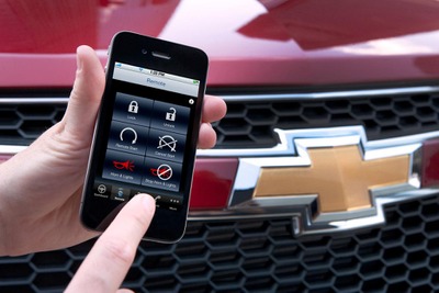 米GM、スマートフォンで車両のドアロックやエンジン始動を可能に…2014年型に標準装備 画像
