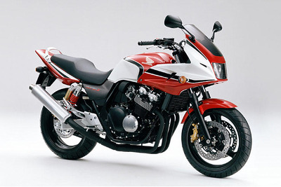 CB400スーパーFOURにハーフカウル装着のボルドール追加 画像