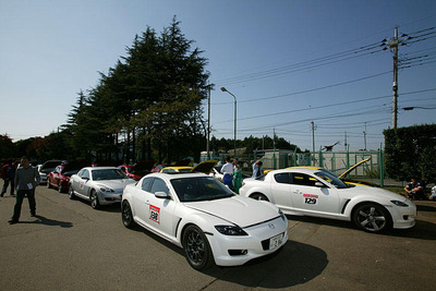 マツダスピードカップに新車で参加するとお得に!! 画像