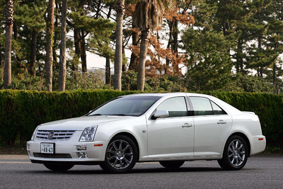 【インプレ'05】熊倉重春 キャディラック『STS』 アメ車の過去と未来を感じる一台 画像