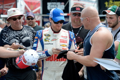 【NASCAR】アーンハート・Jr、カイル・ペティのダニカ批判に反論 画像