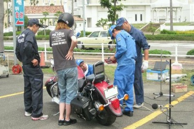 近畿運輸局、和歌山マリーナシティにおいて街頭検査、不正改造車10台に整備命令発令 画像