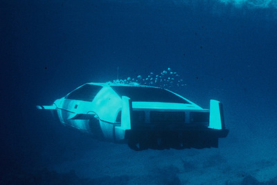 映画『007』のボンドカー、ロータス エスプリ…潜水艇仕様がオークションに 画像
