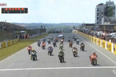 【MotoGP 第8戦】マルケス、ロッシとの戦いを制し優勝［動画］ 画像