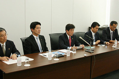 今治造船檜垣社長、2013年度は「生産量より品質と生産性向上を重視」 画像