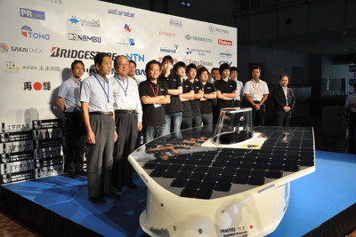 最高速度135km/h、新開発のソーラーカーを公開　工学院大学 画像