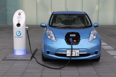 【株価】4社のEV向け充電インフラ網構想発表も軟調…円高進行を嫌気した売りに押される 画像